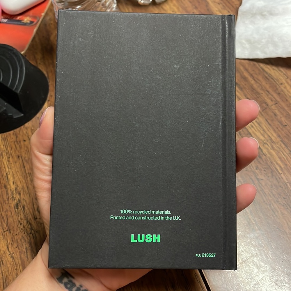 Lush Halloween Notebook Kitchen - Picture 2 of 5